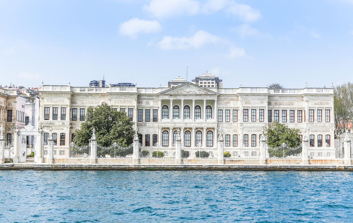 Palácio à beira do Bósforo, em Istambul