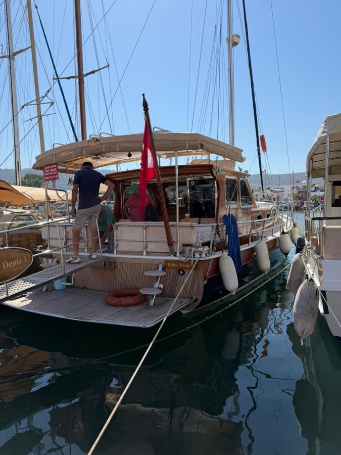 Barco na marina de Bodrum